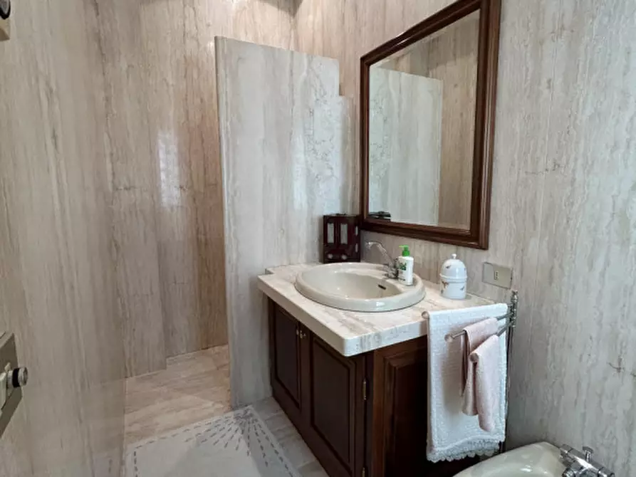 Immagine 24 di Villa in vendita  a Salzano