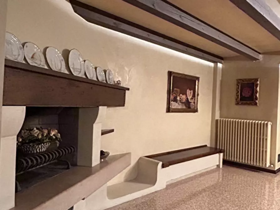 Immagine 35 di Villa in vendita  a Salzano