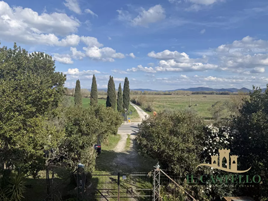 Immagine 3 di Casa indipendente in vendita  in Via Roma a Castiglione Del Lago
