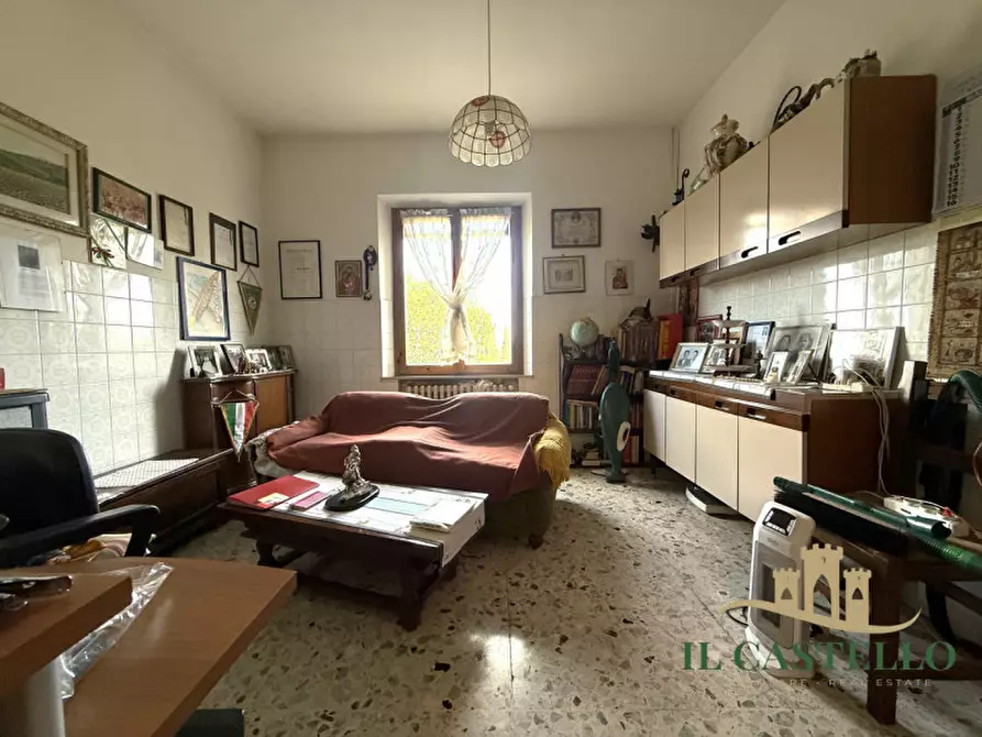 Immagine 9 di Casa indipendente in vendita  in Via Roma a Castiglione Del Lago