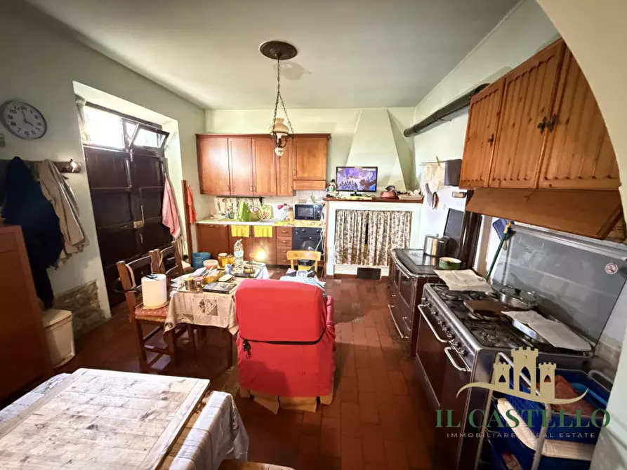 Immagine 21 di Casa indipendente in vendita  in Via Roma a Castiglione Del Lago