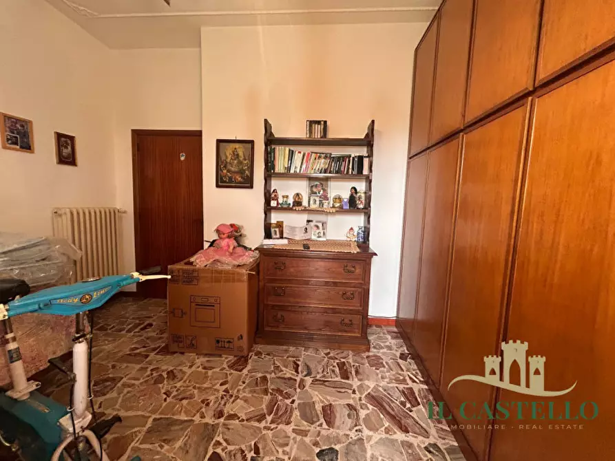Immagine 25 di Casa indipendente in vendita  in Via Roma a Castiglione Del Lago