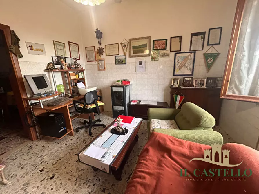 Immagine 28 di Casa indipendente in vendita  in Via Roma a Castiglione Del Lago
