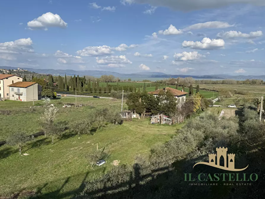Immagine 33 di Casa indipendente in vendita  in Via Roma a Castiglione Del Lago