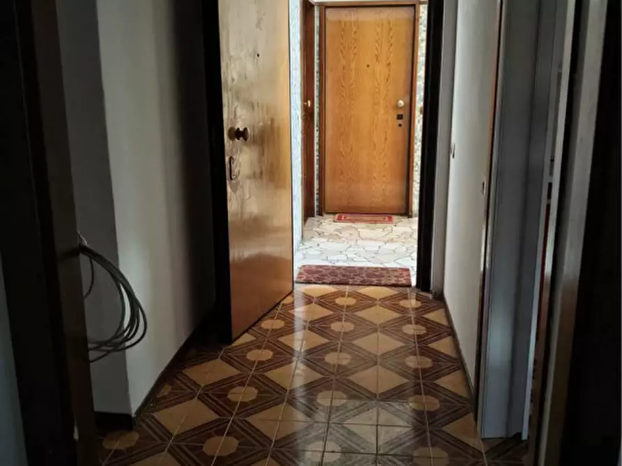 Immagine 3 di Appartamento in vendita  in Via Garegnano a Milano