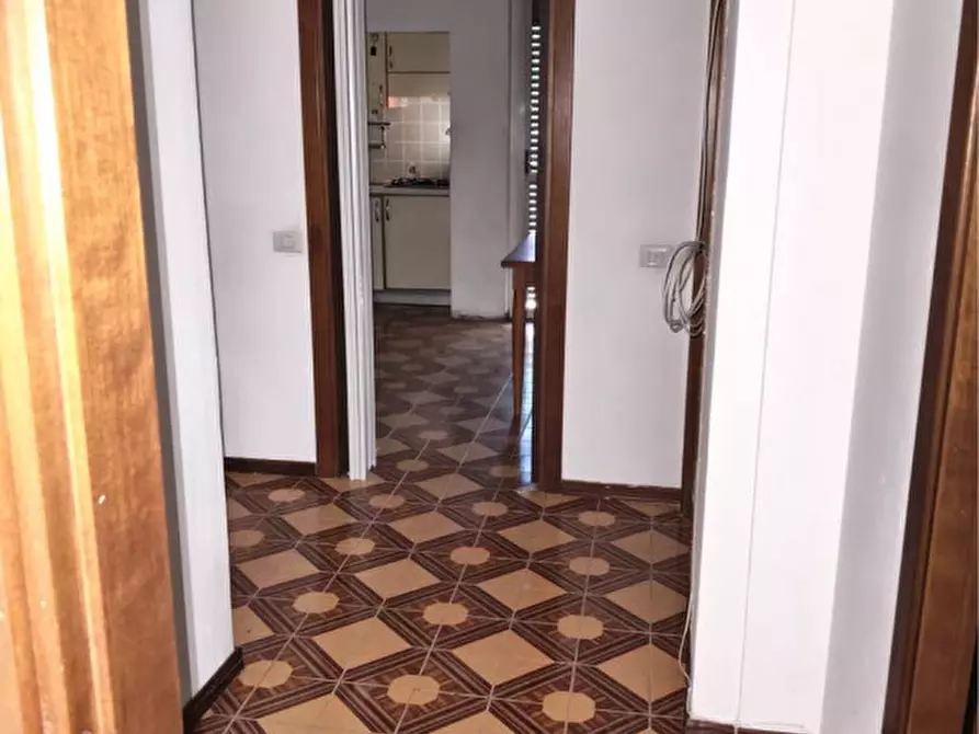 Immagine 4 di Appartamento in vendita  in Via Garegnano a Milano