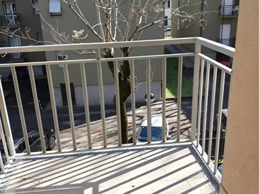 Immagine 11 di Appartamento in vendita  in Via Garegnano a Milano