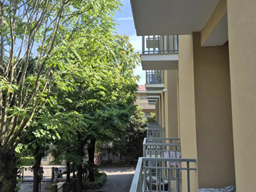 Immagine 17 di Appartamento in vendita  in Via Garegnano a Milano