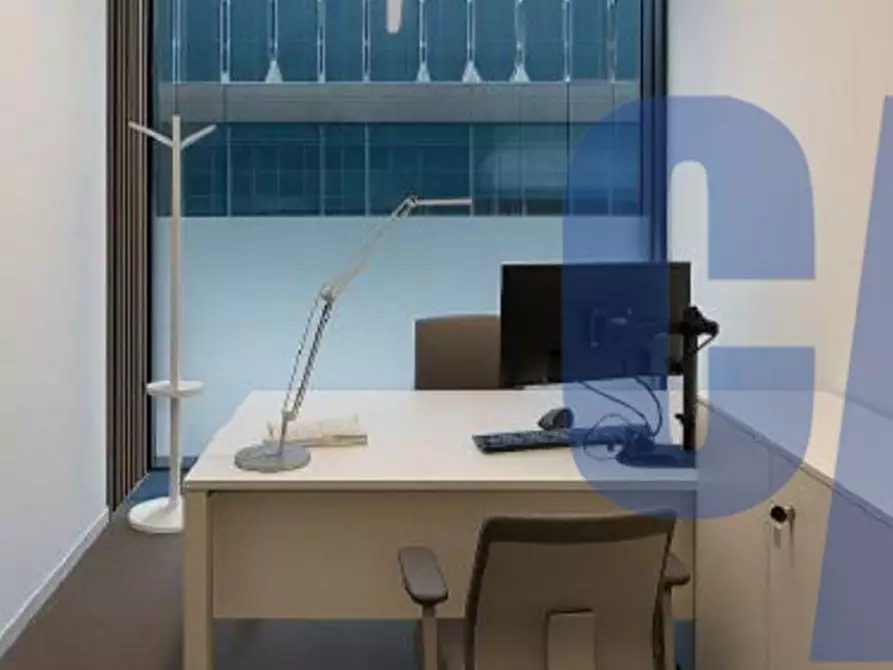 Immagine 5 di Ufficio in affitto  in GALLERIA SAN BABILA a Milano