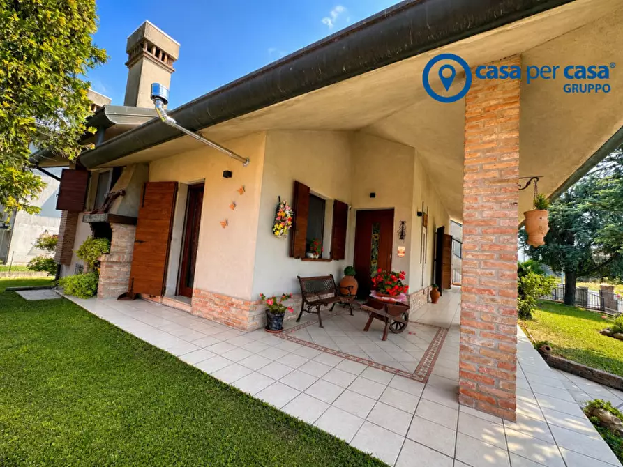 Immagine 3 di Casa indipendente in vendita  in Via Stefano Mongini a Riva Del Po