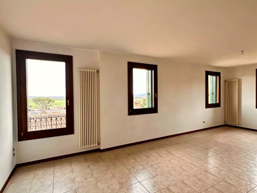 Immagine 5 di Appartamento in vendita  in Via Lesina 5 a Santorso