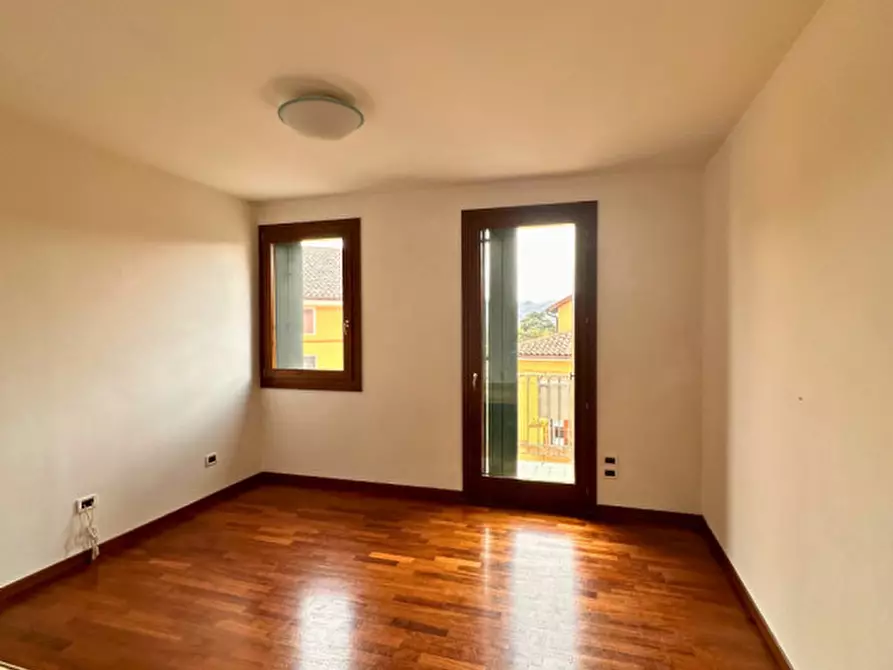 Immagine 10 di Appartamento in vendita  in Via Lesina 5 a Santorso