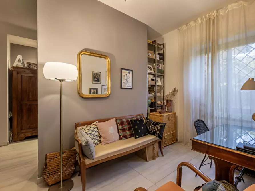 Immagine 16 di Appartamento in vendita  in Via dei Faggella a Roma