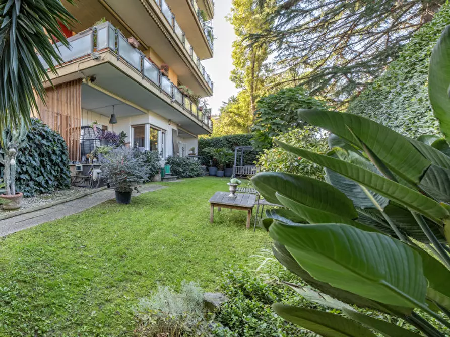 Immagine 28 di Appartamento in vendita  in Via dei Faggella a Roma