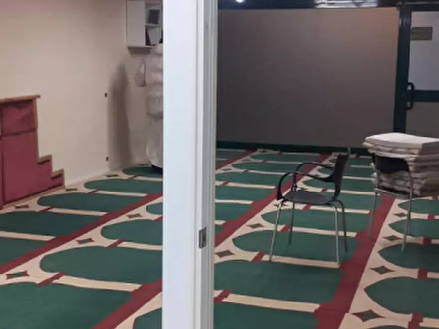 Immagine 1 di Negozio in vendita  in Via Antonio Vivaldi a Camposampiero