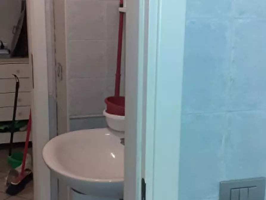 Immagine 5 di Negozio in vendita  in Via Antonio Vivaldi a Camposampiero