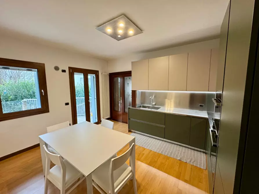 Immagine 6 di Appartamento in vendita  in Via Santa Lucia a Albignasego