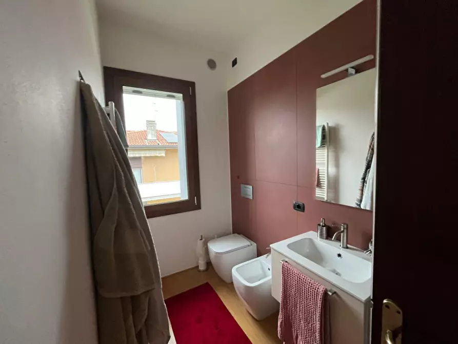 Immagine 17 di Appartamento in vendita  in Via Santa Lucia a Albignasego