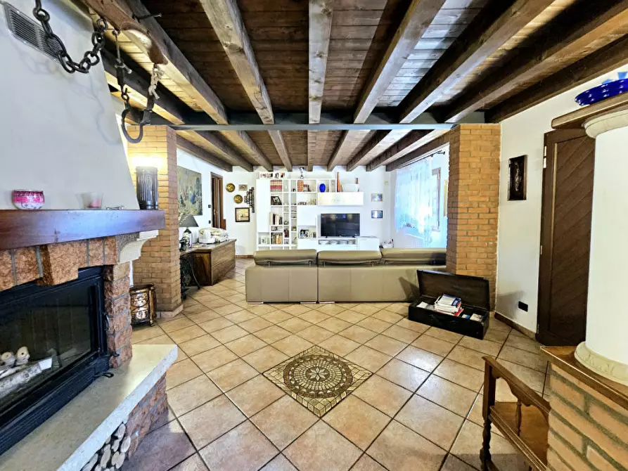 Immagine 1 di Casa indipendente in vendita  in VIA CANEVA a Ospedaletto Euganeo