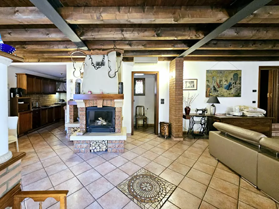 Immagine 3 di Casa indipendente in vendita  in VIA CANEVA a Ospedaletto Euganeo