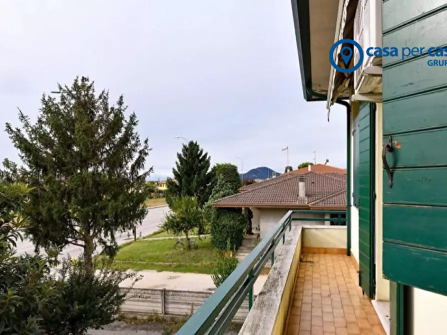 Immagine 12 di Casa indipendente in vendita  in Via Primo Maggio a Sant'elena