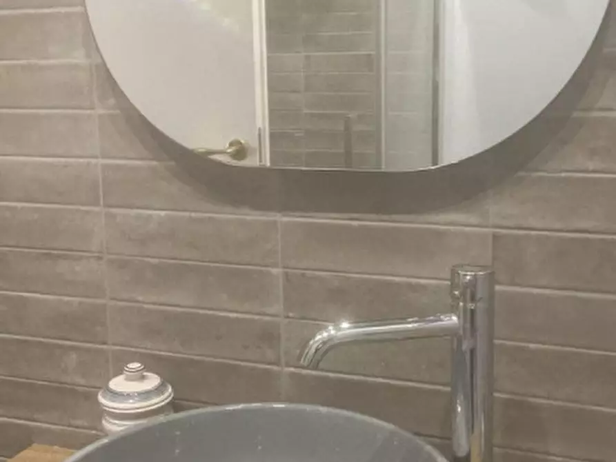 Immagine 9 di Appartamento in affitto  in Via Luigi Masi a Roma