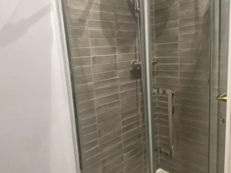 Immagine 10 di Appartamento in affitto  in Via Luigi Masi a Roma