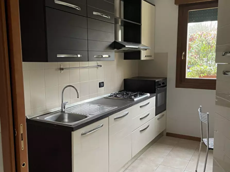 Immagine 12 di Appartamento in vendita  a Vicenza