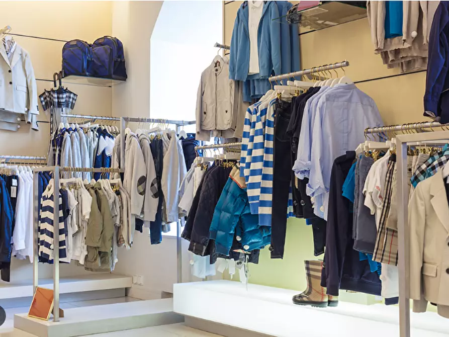 Immagine 2 di Attività commerciale in vendita  a Pianiga