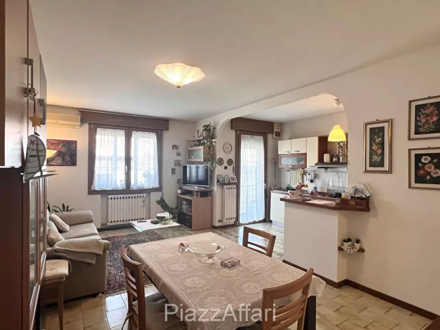 Immagine 13 di Appartamento in vendita  in Via Roma a Arzergrande