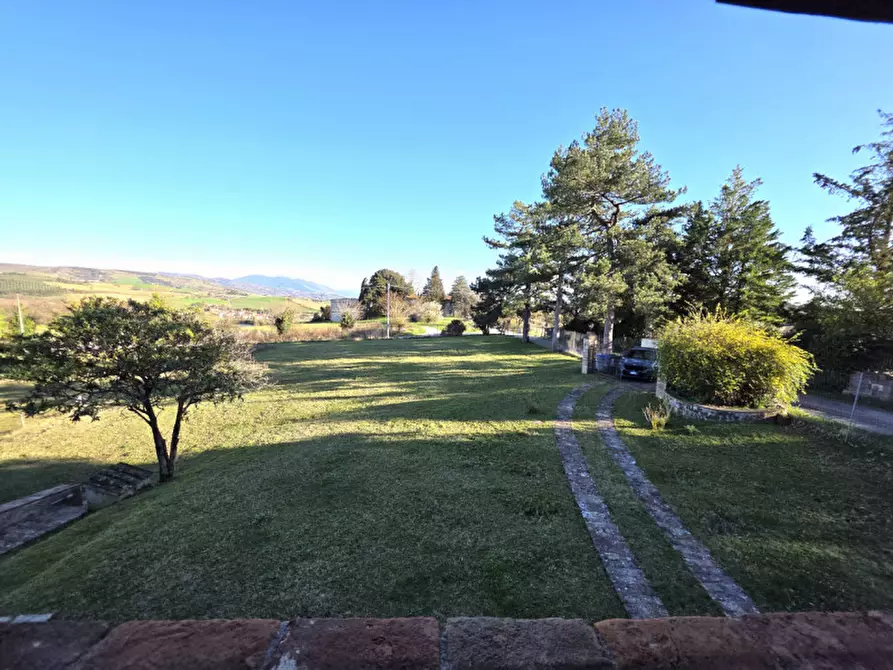 Immagine 36 di Villa in vendita  a Perugia