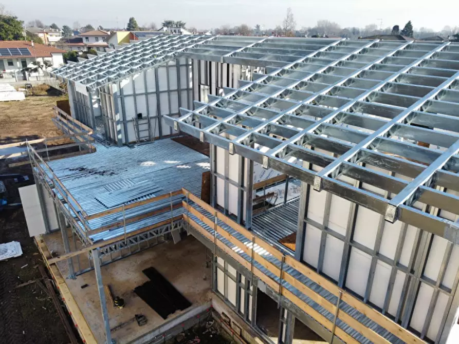 Immagine 16 di Villa in vendita  in Via Scuderlando a Castel D'azzano