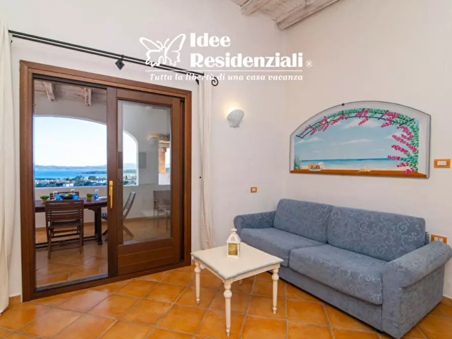 Immagine 11 di Appartamento in vendita  a Olbia