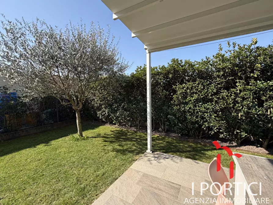 Immagine 13 di Appartamento in vendita  in Via Papa Giovanni XXIII a Massanzago