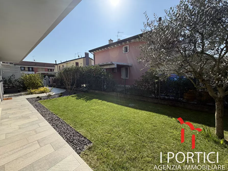 Immagine 18 di Appartamento in vendita  in Via Papa Giovanni XXIII a Massanzago