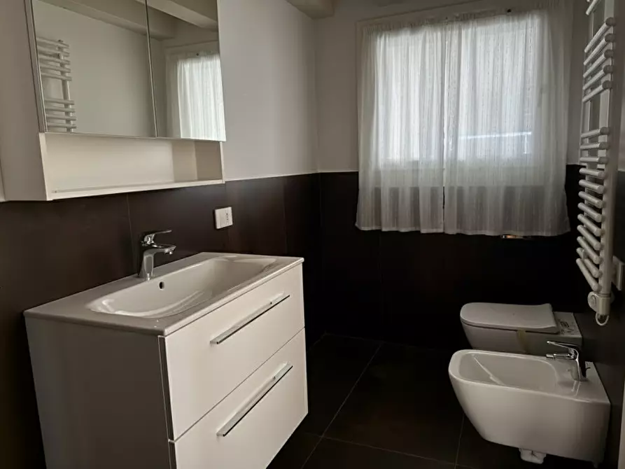 Immagine 17 di Appartamento in vendita  in via verci a Bassano Del Grappa