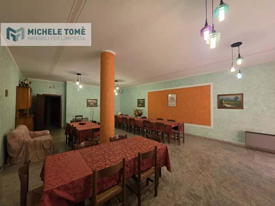 Immagine 18 di Negozio in affitto  in strada provinciale 4 a Sant'ambrogio Di Valpolicella