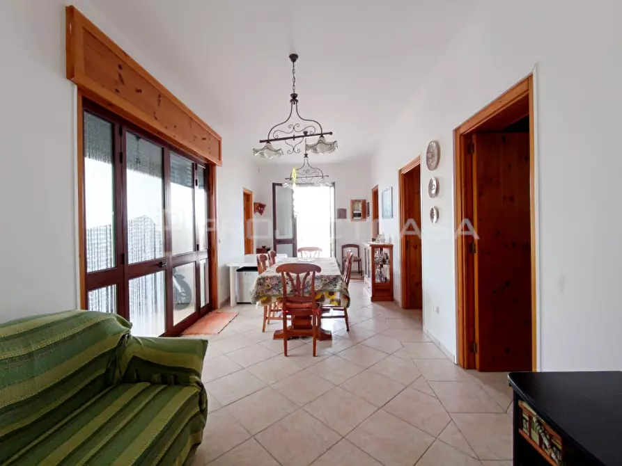 Immagine 5 di Casa bifamiliare in vendita  in via Isonzo 16 a Melendugno