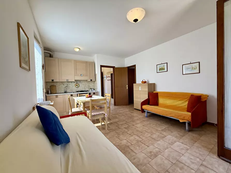 Immagine 4 di Appartamento in affitto  in via Monte Baldo a Lazise