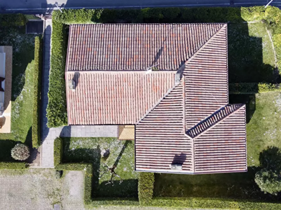 Immagine 27 di Appartamento in affitto  in via Monte Baldo a Lazise