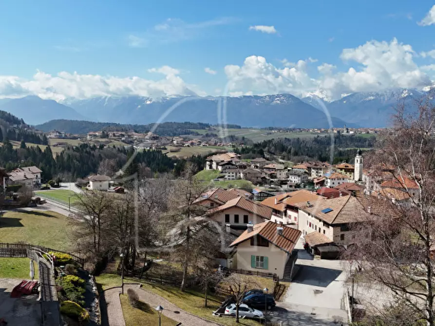 Immagine 10 di Casa indipendente in vendita  a Amblar-Don