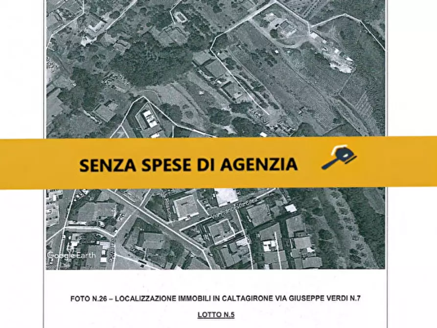 Immagine 1 di Magazzino in vendita  in VIA G VERDI N7-7/A - 7/B - 95041 Caltagirone (CT) a Caltagirone