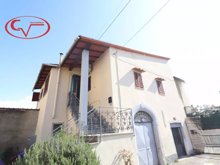 Immagine 1 di Villetta a schiera in vendita  in levanella a Montevarchi