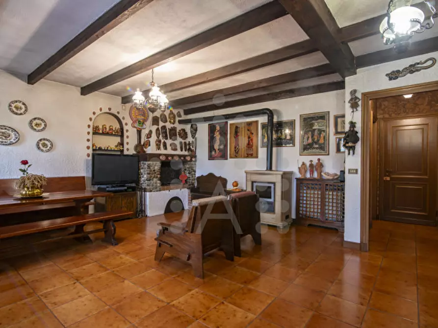 Immagine 3 di Villa in vendita  in Via Venezia a Selvazzano Dentro