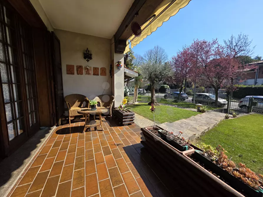 Immagine 2 di Villa in vendita  in Via Venezia a Selvazzano Dentro