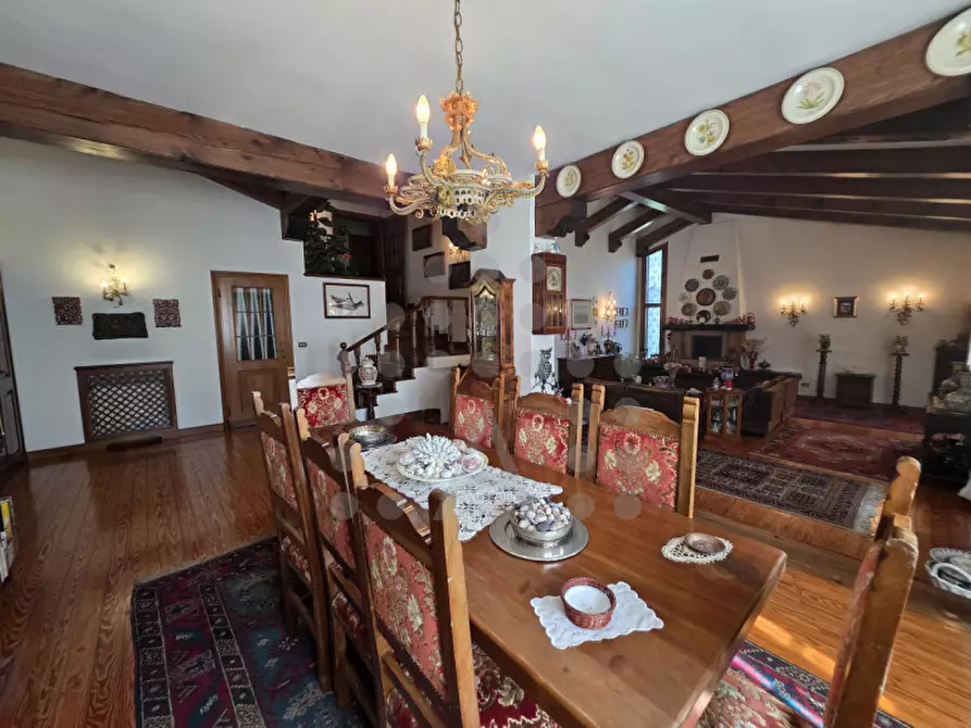 Immagine 3 di Villa in vendita  in Via Venezia a Selvazzano Dentro