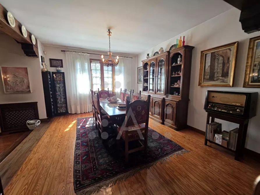 Immagine 4 di Villa in vendita  in Via Venezia a Selvazzano Dentro