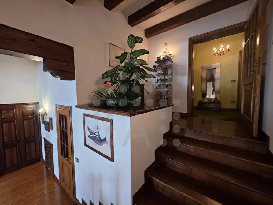 Immagine 10 di Villa in vendita  in Via Venezia a Selvazzano Dentro