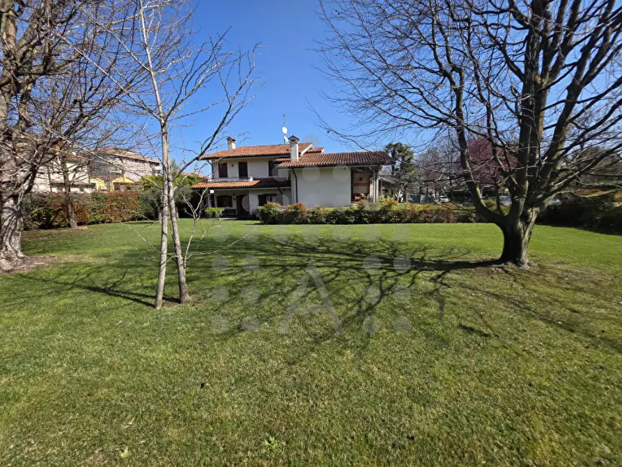 Immagine 27 di Villa in vendita  in Via Venezia a Selvazzano Dentro