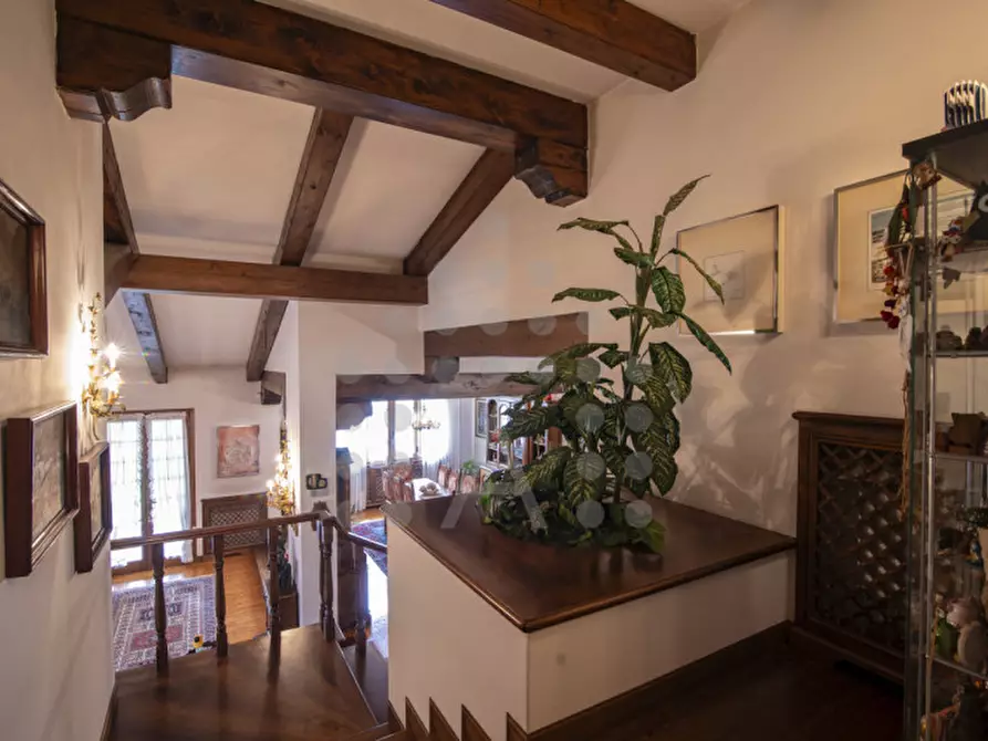 Immagine 28 di Villa in vendita  in Via Venezia a Selvazzano Dentro